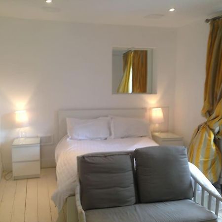 Earls Court Spacious Apartment London Eksteriør bilde