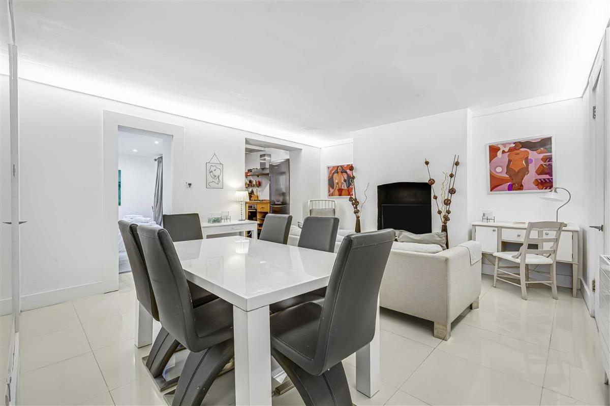 Earls Court Spacious Apartment London Eksteriør bilde